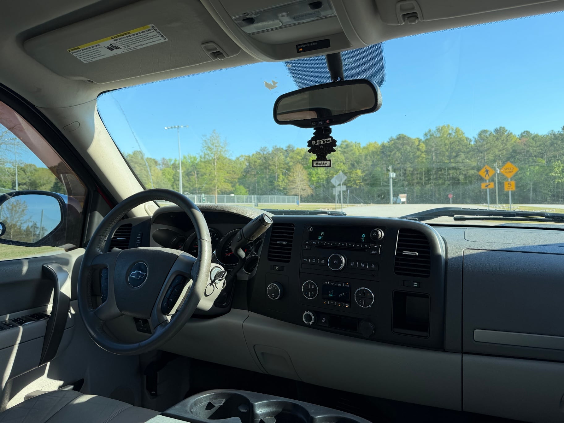 2013 Chevrolet Silverado LTZ thumbnail 13