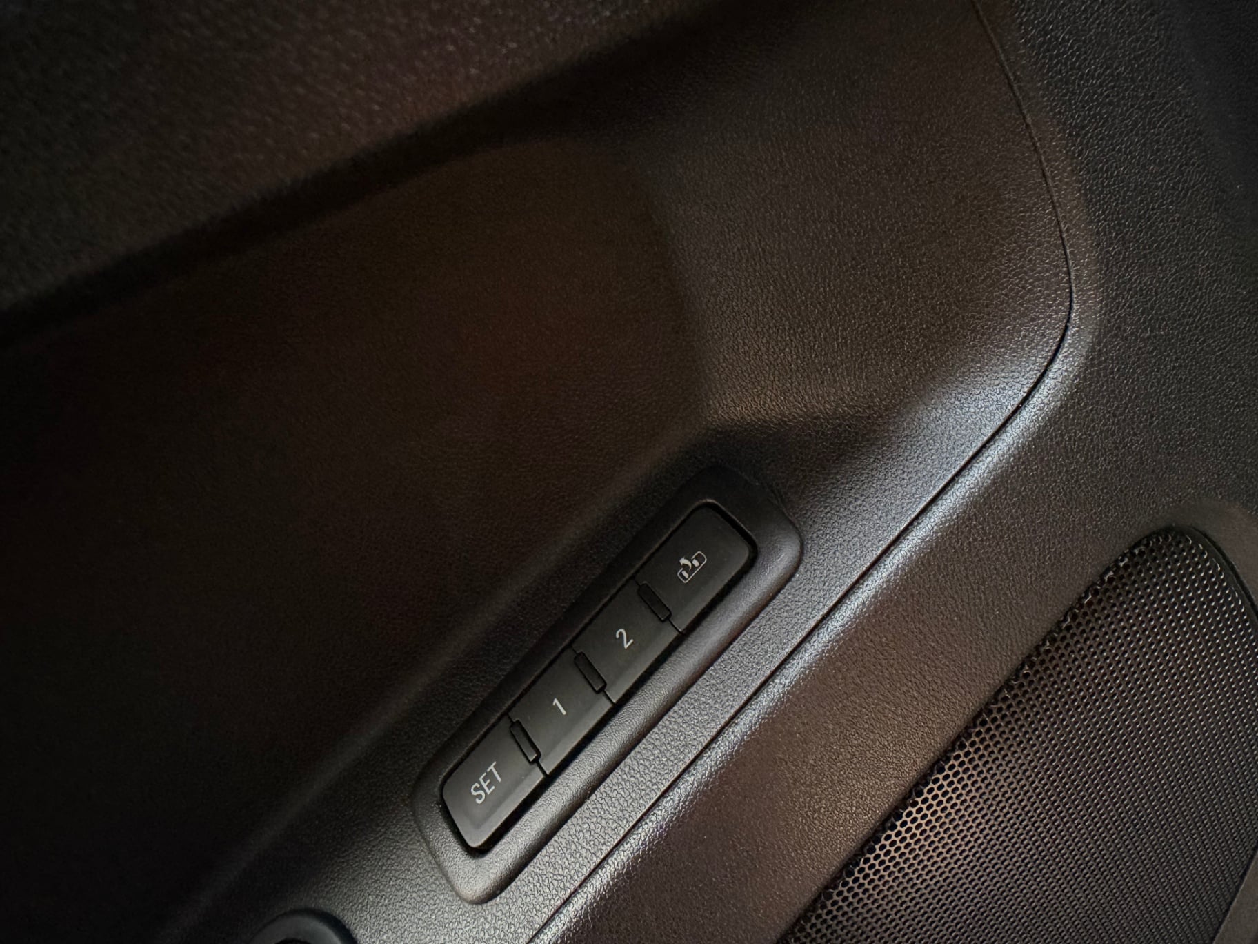 2018 Chevrolet Equinox Premier (2LZ) thumbnail 15