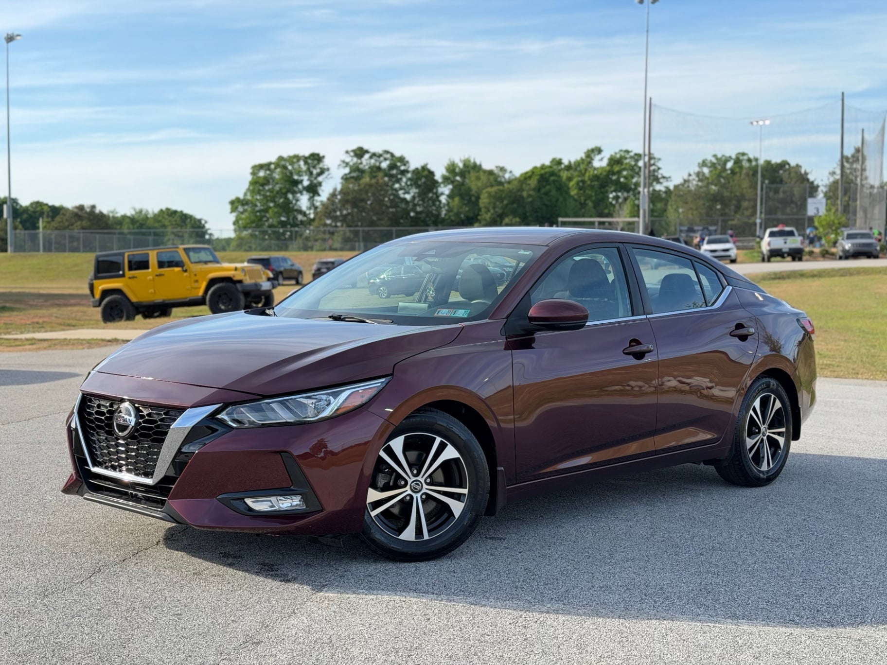 2020 Nissan Sentra SV thumbnail 3