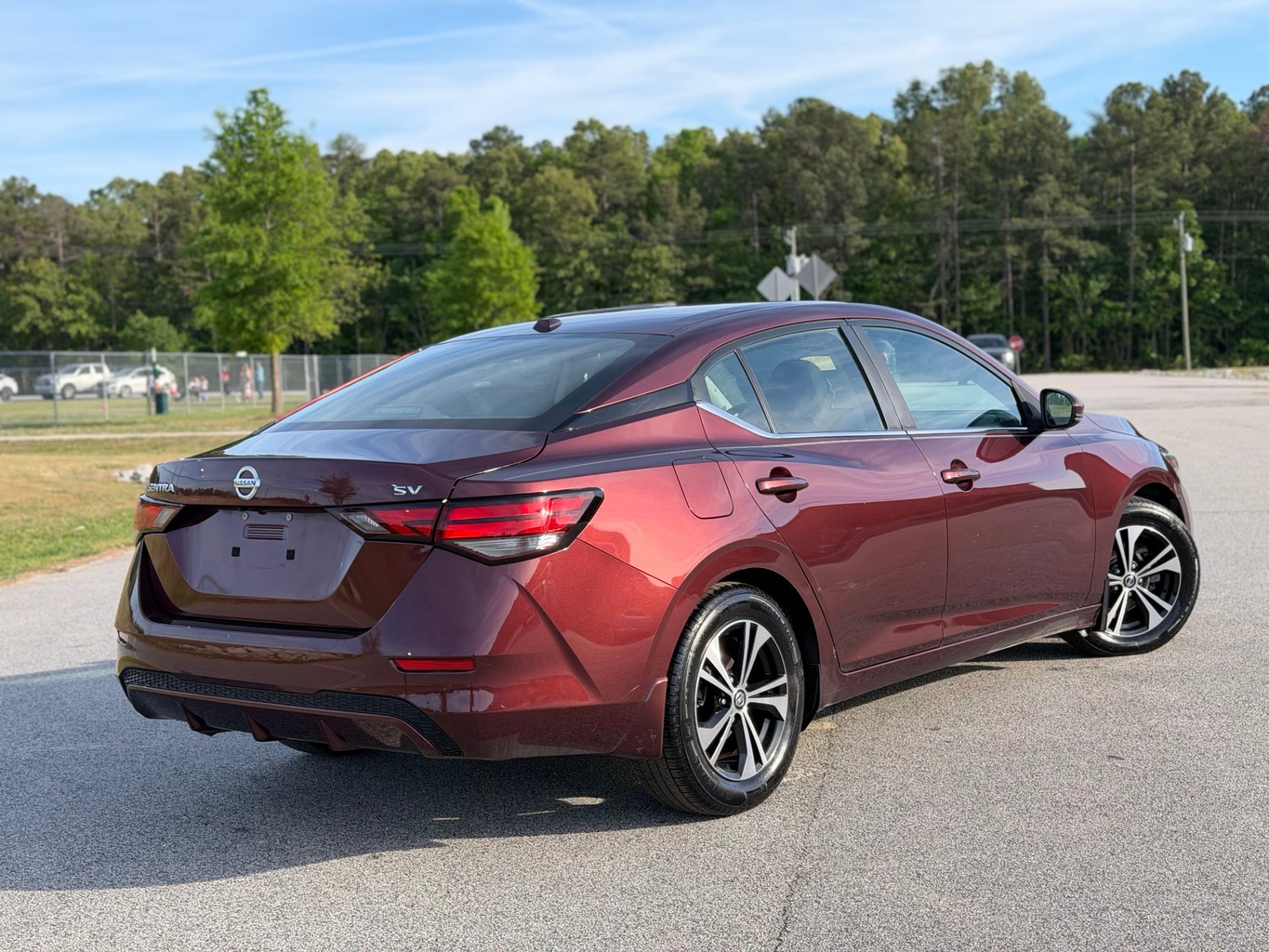 2020 Nissan Sentra SV thumbnail 6