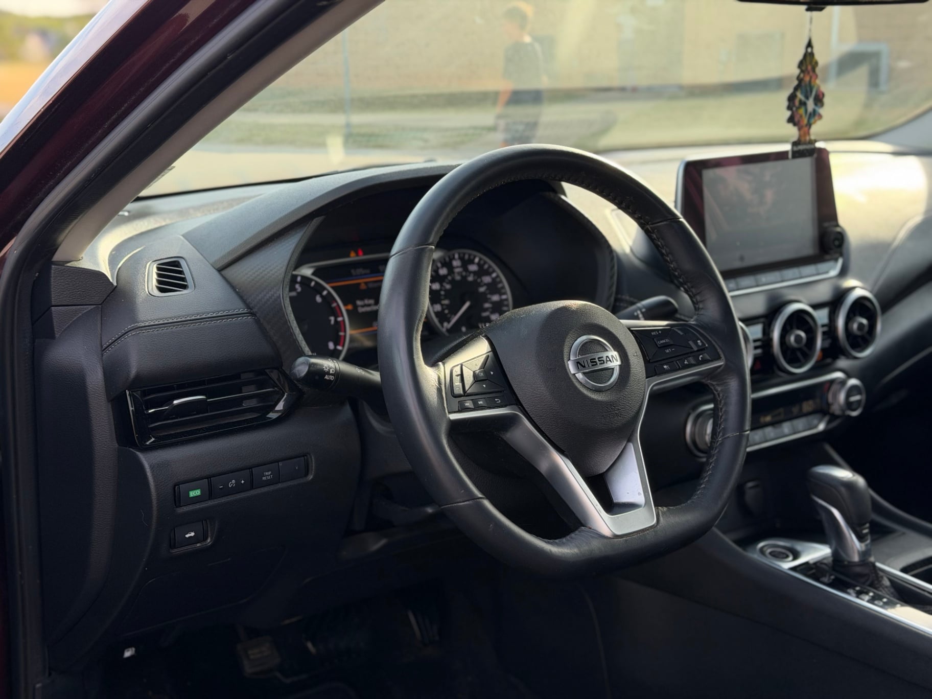 2020 Nissan Sentra SV thumbnail 7