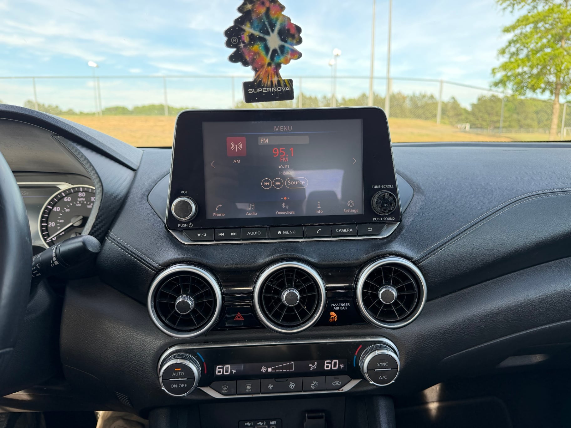 2020 Nissan Sentra SV thumbnail 14