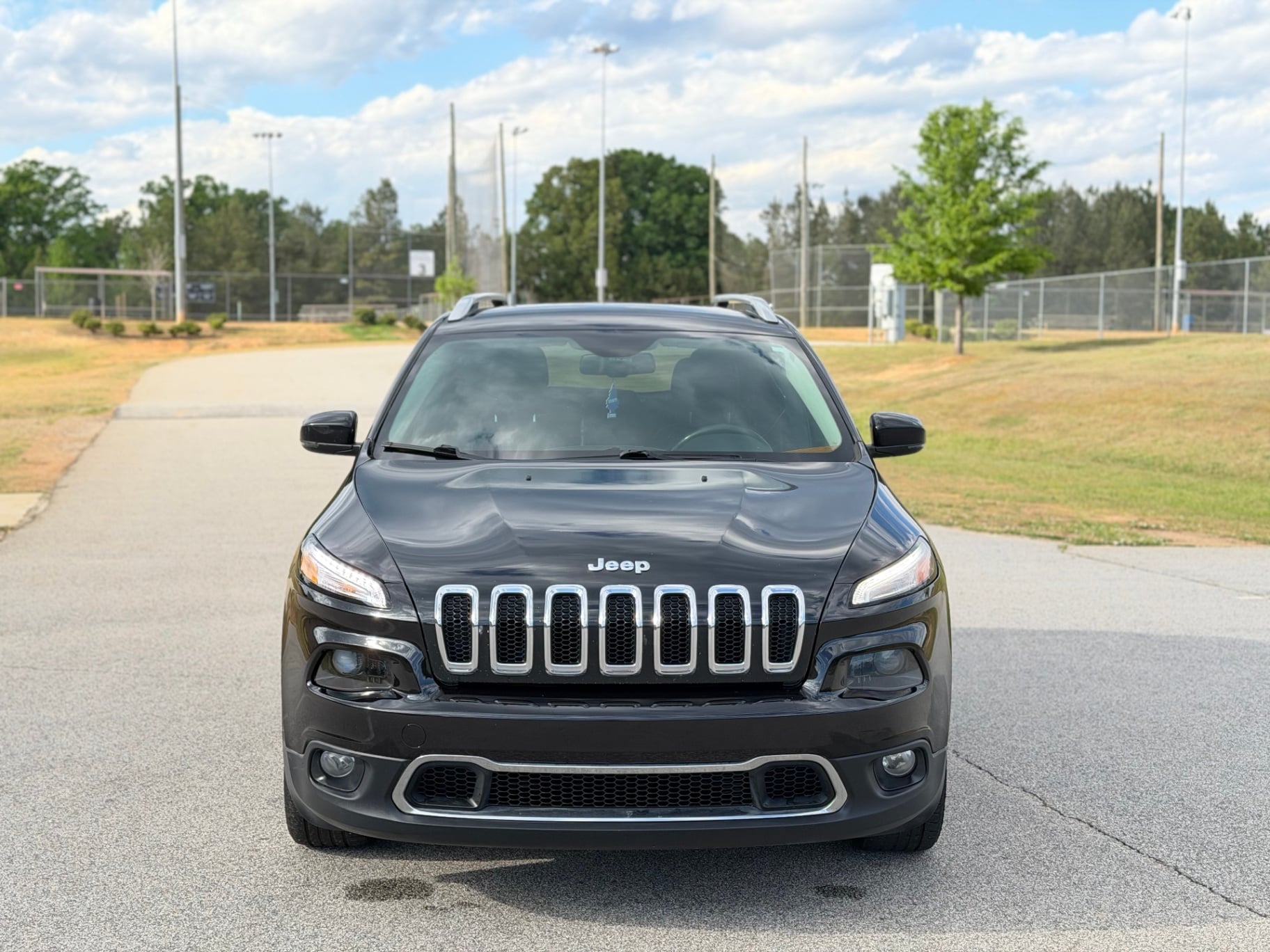 2015 Jeep Cherokee Limited thumbnail 2