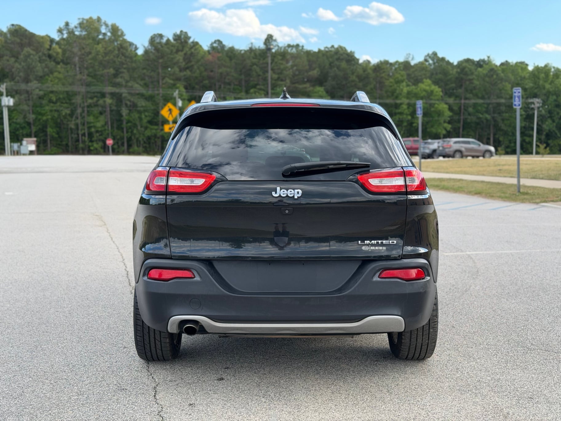 2015 Jeep Cherokee Limited thumbnail 5