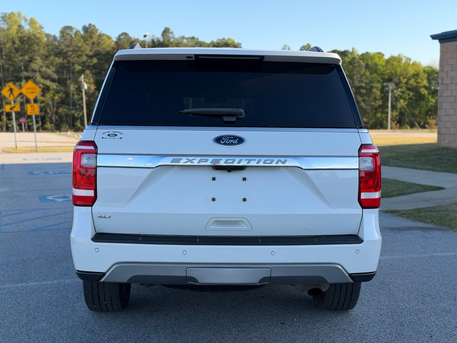 2021 Ford Expedition XLT thumbnail 4