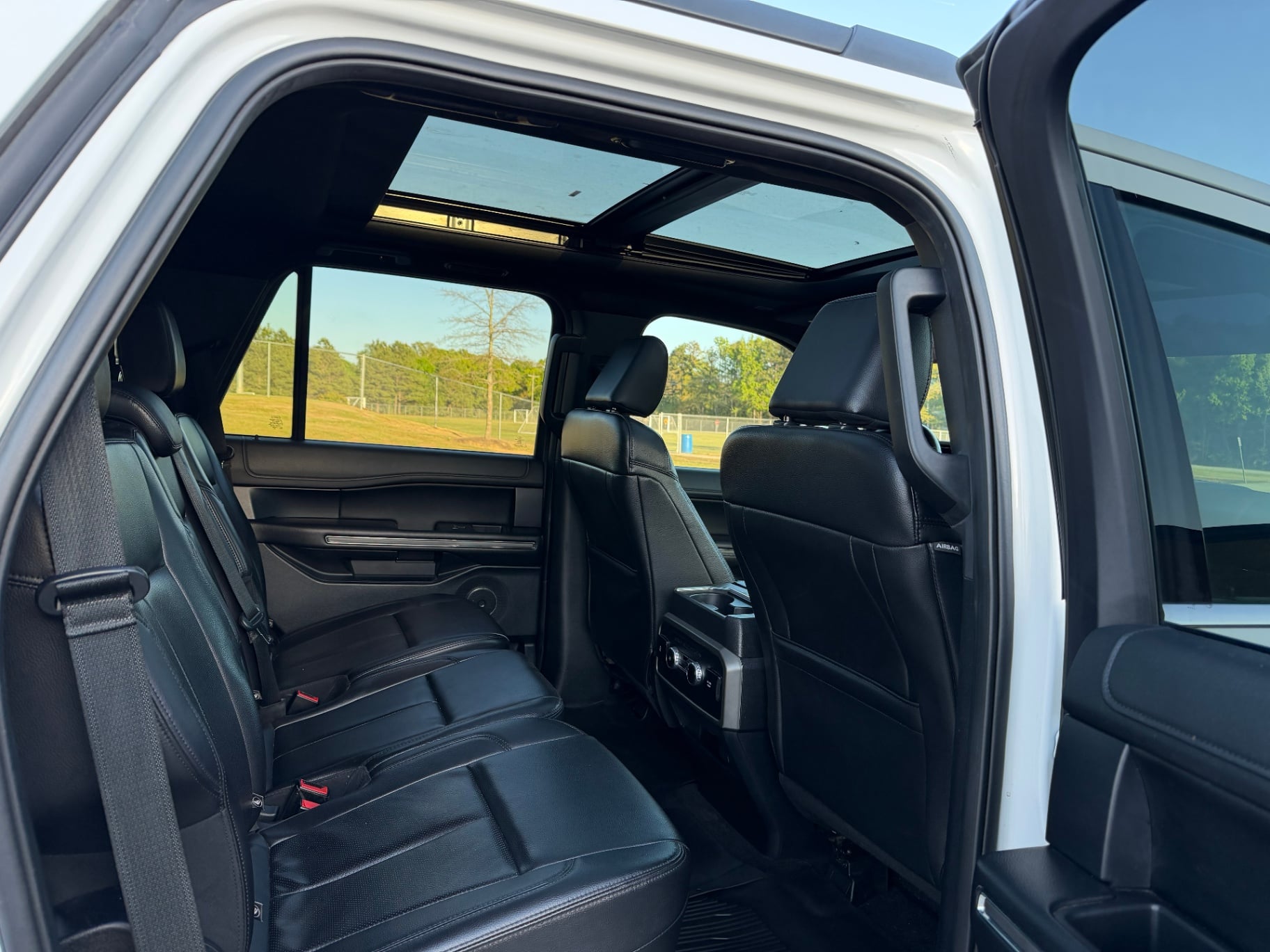 2021 Ford Expedition XLT thumbnail 9