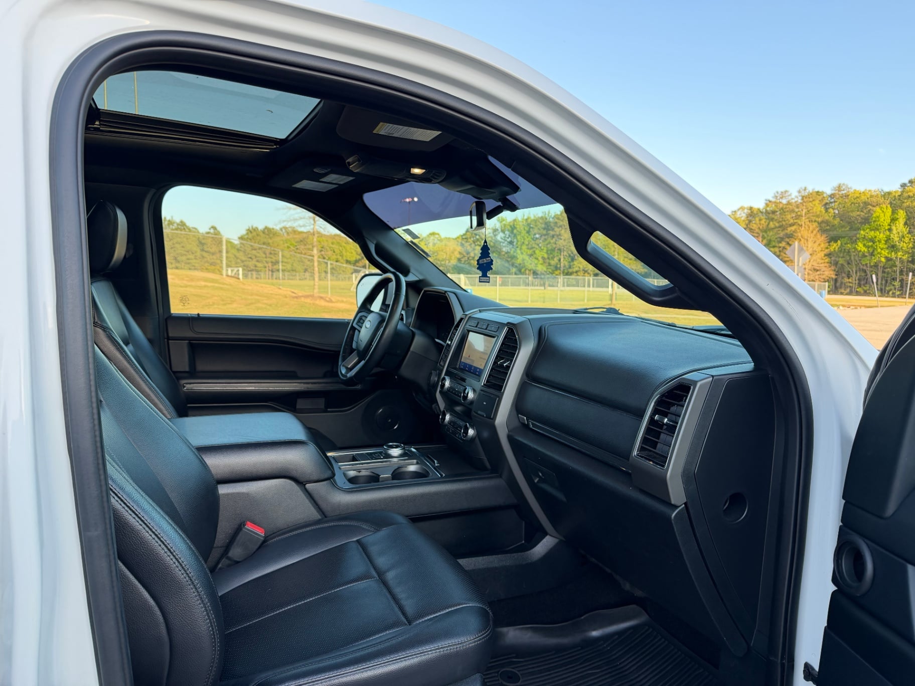 2021 Ford Expedition XLT thumbnail 7