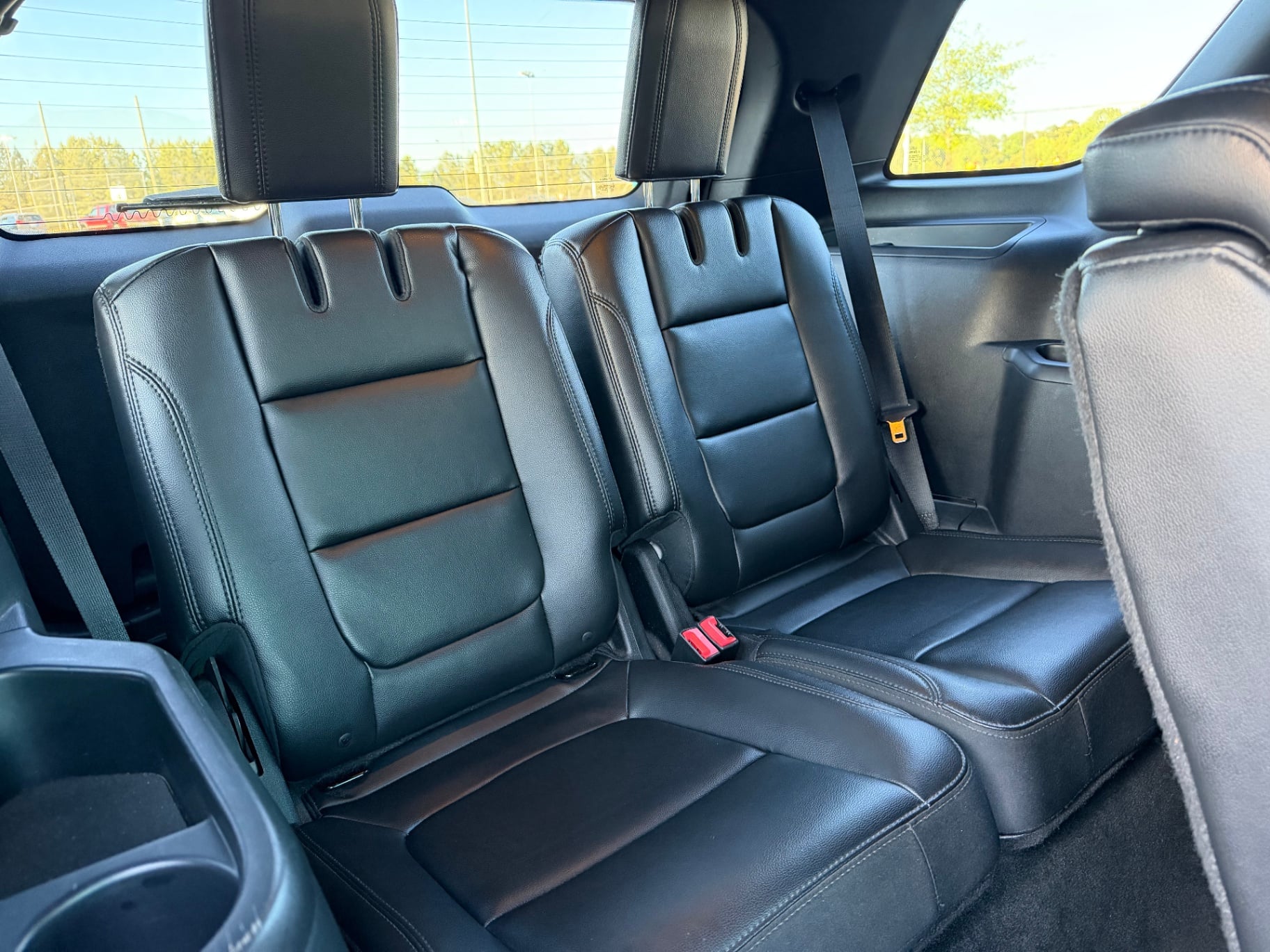 2016 Ford Explorer XLT thumbnail 13