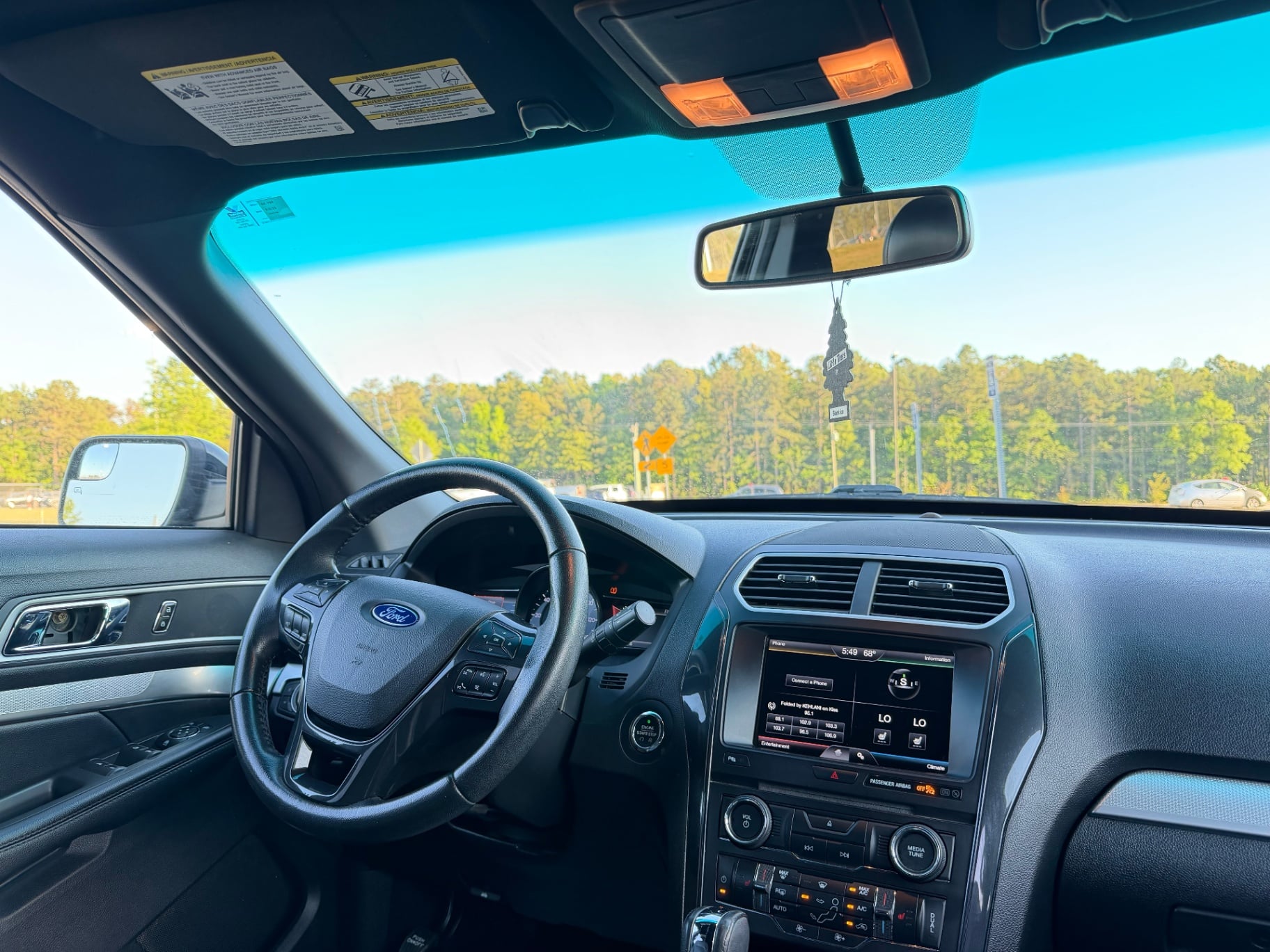 2016 Ford Explorer XLT thumbnail 15