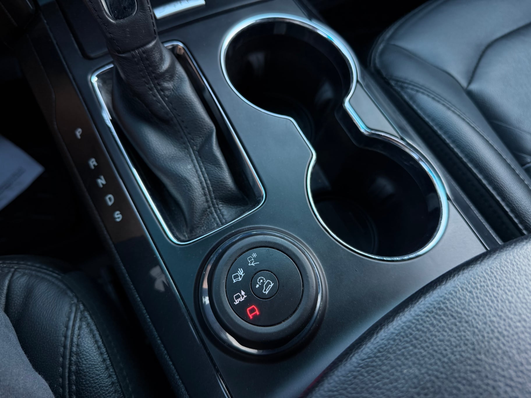 2016 Ford Explorer XLT thumbnail 18